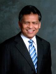 Dr Surin Pitsuwan Photo of Dr Surin Pitsuwan